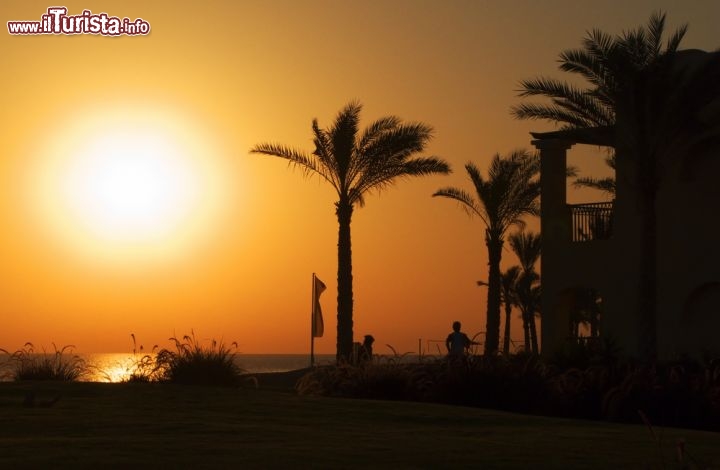 Immagine Alba a Marsa Alam: siamo sul  Mar Rosso in Egitto, grosso modo a metà della costa egiziana - © ligio / Shutterstock.com