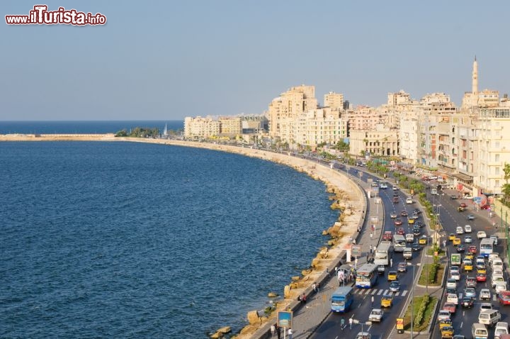 Immagine Baia e costa di Alessandria in Egitto - © javarman / Shutterstock.com