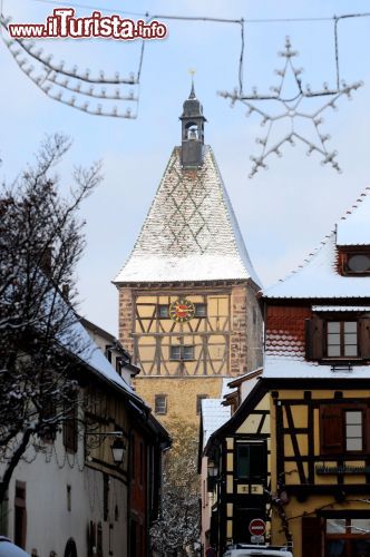 Immagine Bergheim durante il Natale, qui si svolge uno dei mercatini più conosciuti in Alsazia - © Ufficio turismo pays de Ribeauville et Riquewihr