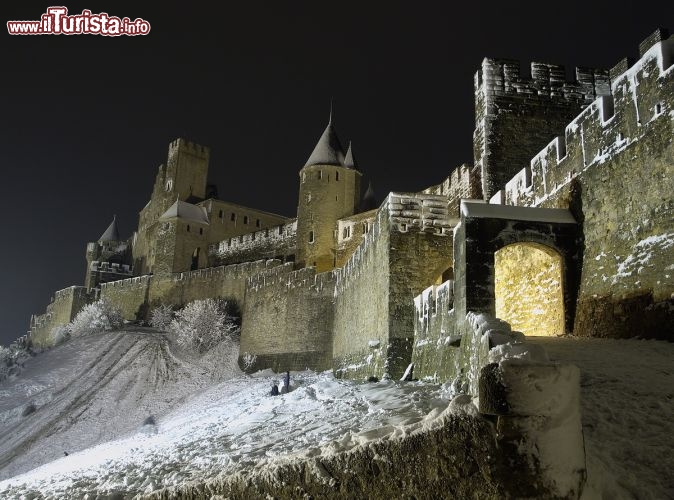 Immagine Carcassonne in Inverno, la neve ammanta il magnifico Borgo della Francia - copyright Paul Palau