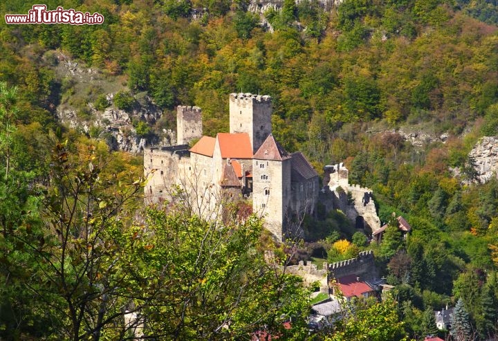 Immagine Castello di Hardegg (Waldviertel) siamo nella Bassa Austria - © Pecold / Shutterstock.com