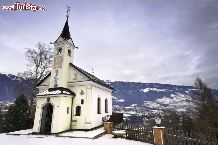 Immagine Chiesa nei dintorni Lienz in inverno,Tirolo (Austria) - © Horia Bogdan / Shutterstock.com