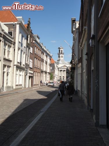 Immagine Dordrecht Olanda Sullo sfondo il municipio