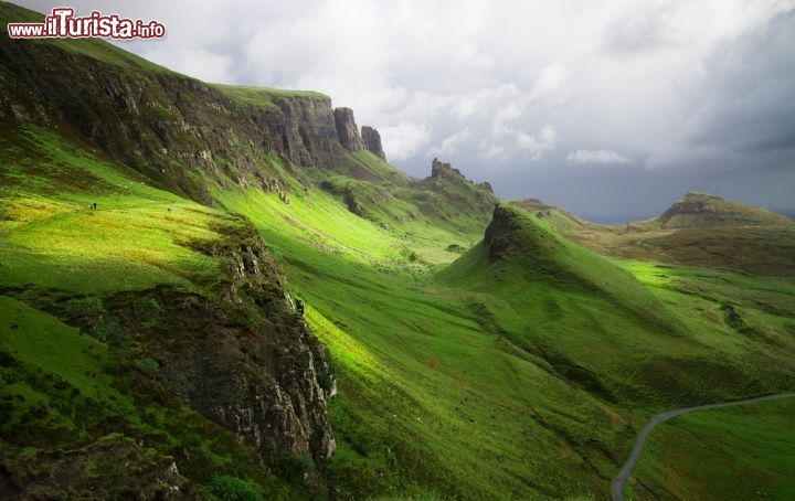 Immagine Le verdi montagne dell'Isola Skye in Scozia, l'isola del gruppo delle Ebridi più interne - © David Redondo / Shutterstock.com
