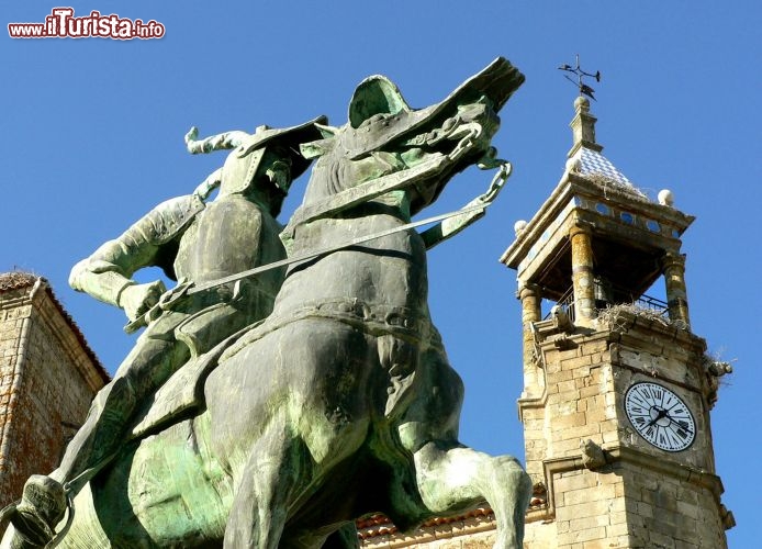 Immagine Monumento a Pizarro nella città di Truujillo, Estremadura, Spagna - Foto di Giulio Badini
