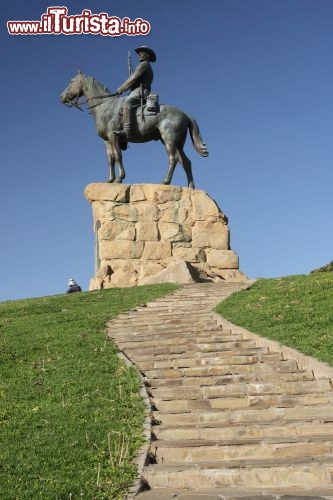 Immagine Monumento equestre a Windhoek in Namibia - © dirkr / Shutterstock.com