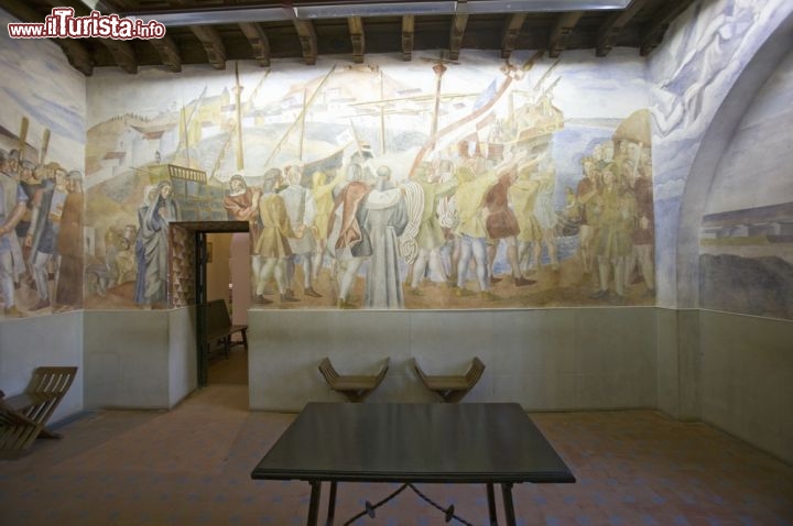 Immagine Murales con la storia di Cristoforo Colombo al museo delle Caravelle a Palos de la Frontera - © spirit of america / Shutterstock.com