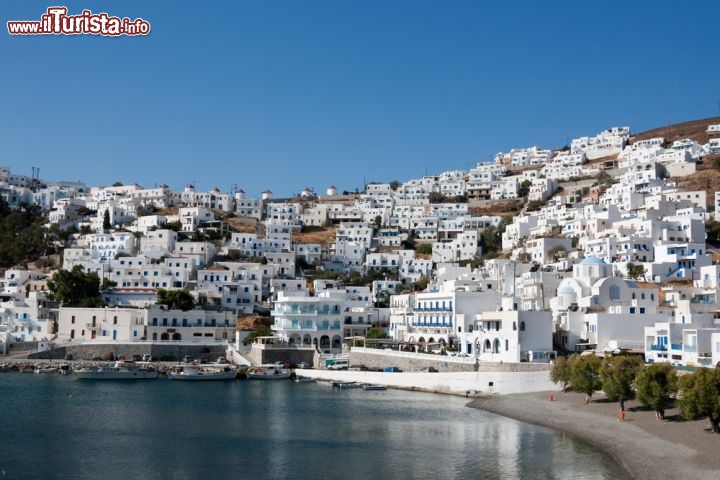 Immagine Pera Gialos la pittoresca cittadina di Astypalaia in Grecia - © Birute Vijeikienbaldovina / Shutterstock.com