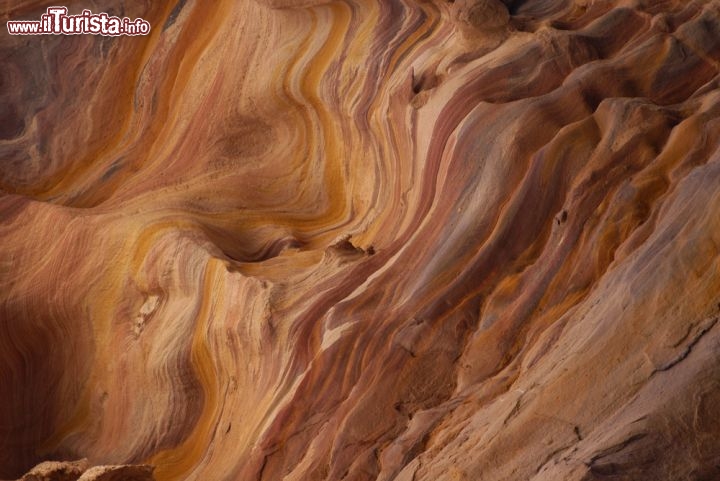 Immagine le rocce del  Canyon Colorato del Sinai, vicino a Nuweiba - © Vladimir Wrangel / Shutterstock.com