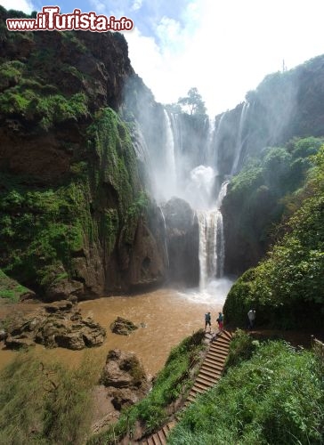 Immagine Lo scenario magico delle Cascades d'Ouzoud, la caduta d'acqua più famosa del Marocco - © Henk Vrieselaar / Shutterstock.com
