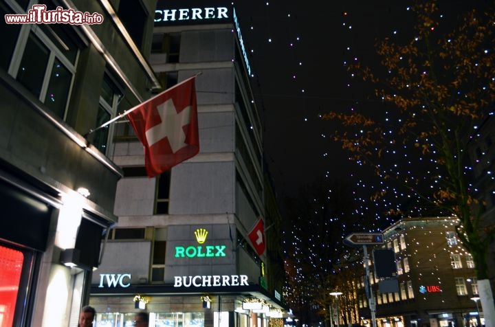Immagine Zurigo by night durante le feste di Natale