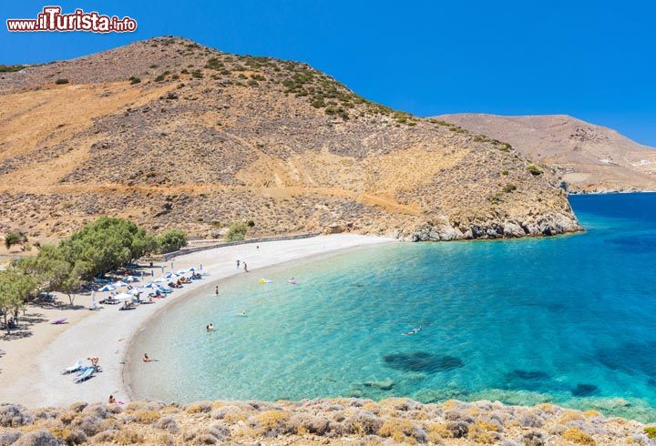 Immagine Agios Konstantinos una delle spiagge più belle di Astypalea, isole Dodecaneso, in Grecia.