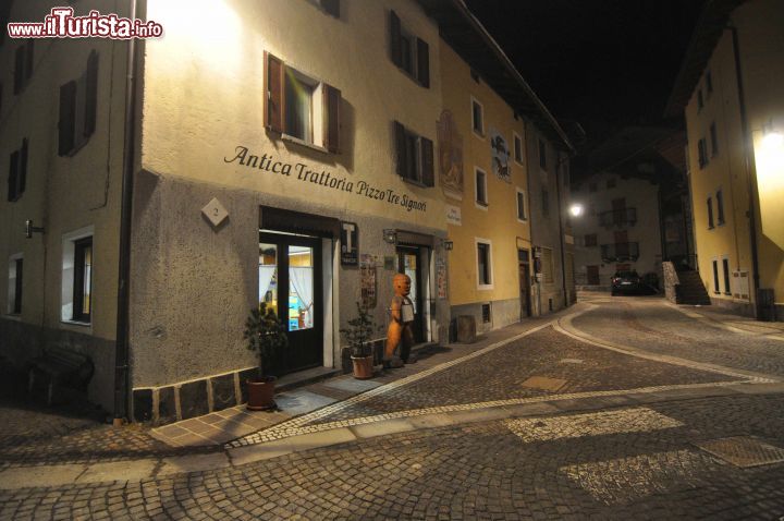 Immagine L'Albergo Pizzo Tre Signori in centro a Gerola Alta, Lombardia.