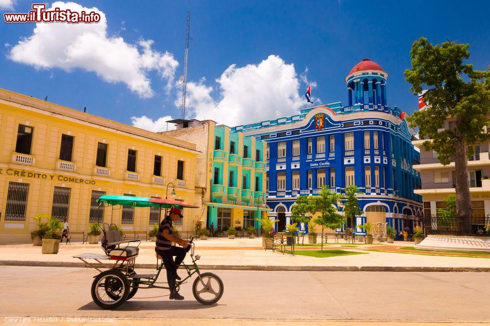 Immagine Plaza de los Trabajadores a Camagüey, Cuba. Ilcentro storico della città è stato dichiarato Patrimonio dell'Umanità dall'UNESCO nel 2008 - © Fotos593 / Shutterstock.com