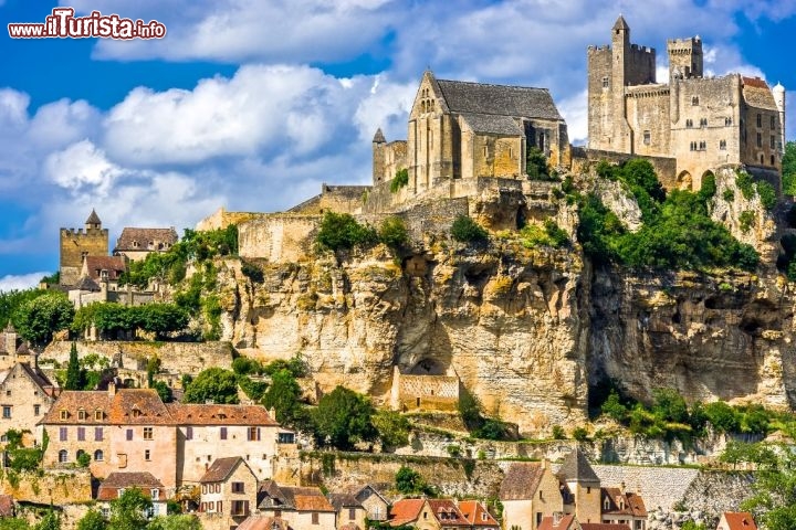 Immagine Il castello di Beynac-et-Cazenac, Dordogne-Périgord, Francia - © ostill / 123rf.com