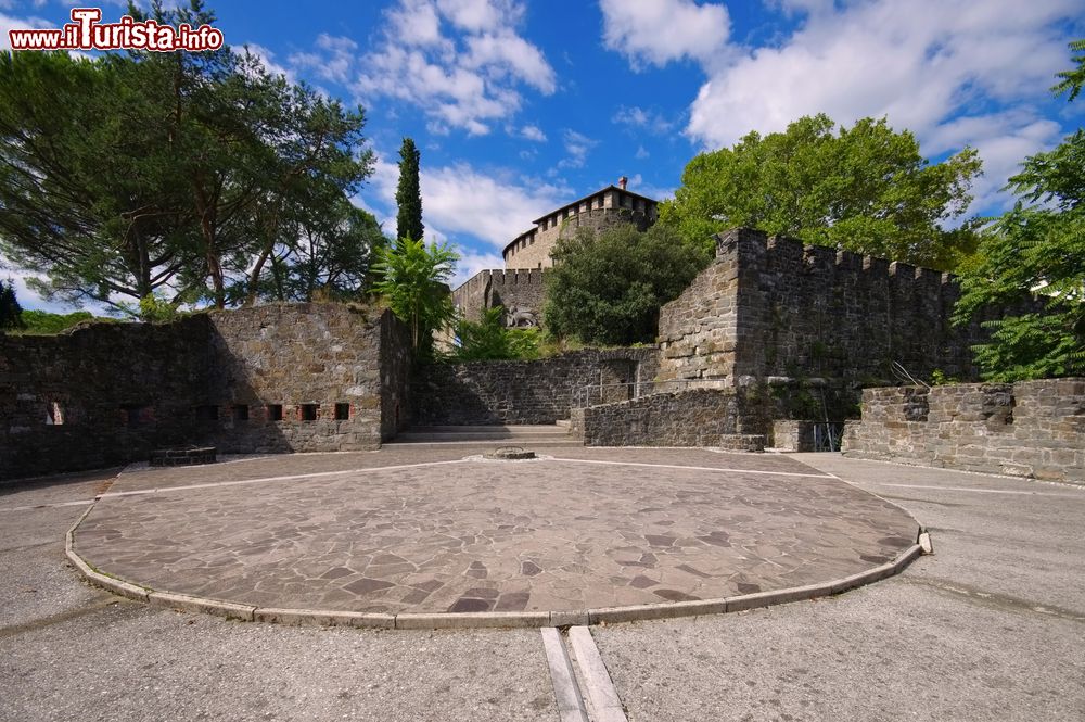 Immagine Il castello di Gorizia, Friuli Venezia Giulia, Italia. La fortezza rappresenta il cuore antico della città.