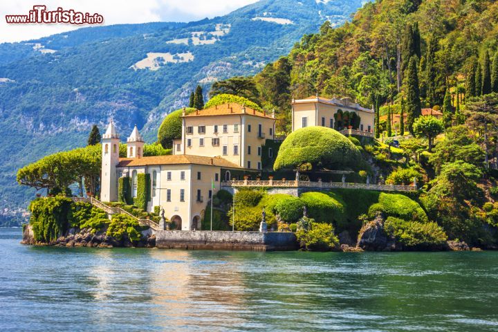 Immagine Crociera sul  Lago di Como: la vista di Villa del Balbianello: qui venne girato la Guerra dei Cloni, uno degli episodi di Star Wars - © leoks / Shutterstock.com