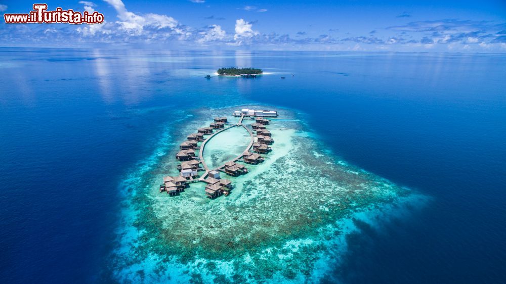 Immagine Delle magnifiche water villas dell'Atollo di Gaafu Alifu, famoso per le sue isole e il mare straordinariamente trasparente