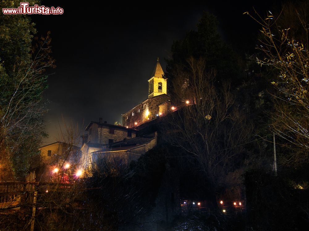Immagine Epifania nel villaggio di Equi Terme, Alpi Apuane, Toscana