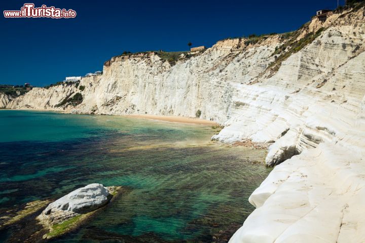 Immagine Le falesie di Realmonte, lungo la costa sud della Sicilia- © Anna Lurye / Shutterstock.com