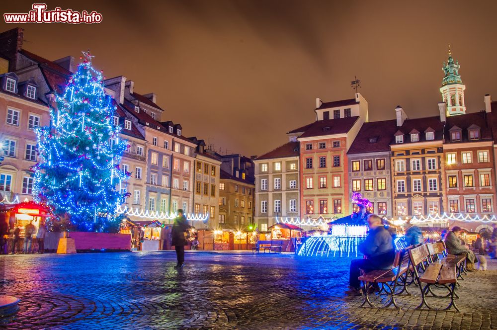 Immagine I mercatini di Natale a Versavia, in Polonia. Da qualche anno sono diventati una tradizione della capitale polacca