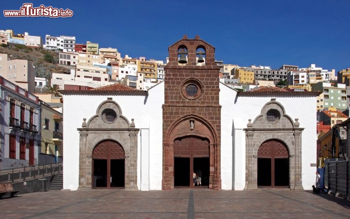 Immagine Iglesia Matriz de la Asuncion, la principale chiesa della città di San Sebastian de La Gomera (Canarie) - Foto di Giulio Badini