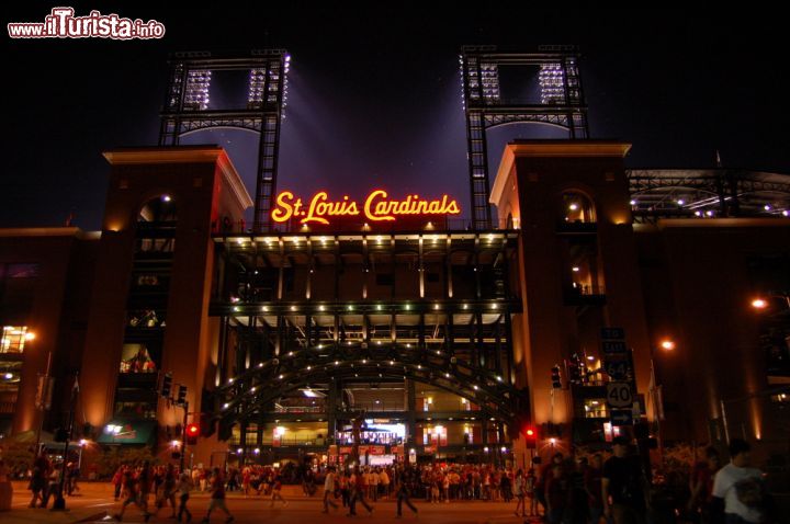 Immagine Il Busch Stadium a Saint Louis. - © Daniel M. Silva / Shutterstock.com