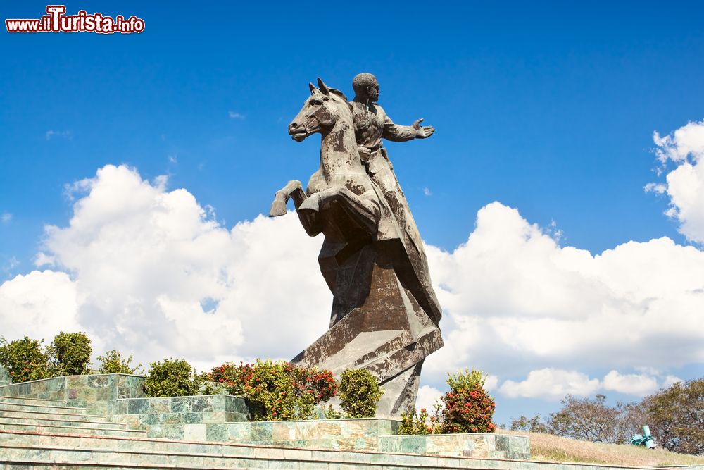 Immagine Il monumento equestro del generale Antonio Maceo a Santiago de Cuba.