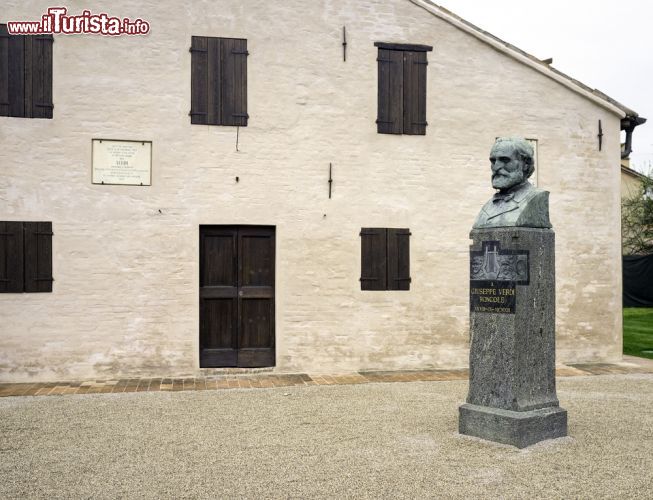 Immagine La casa natale di Giuseppe Verdi in frazione Roncole, nelle campagne di Busseto - © Steve Sidepiece / Shutterstock.com