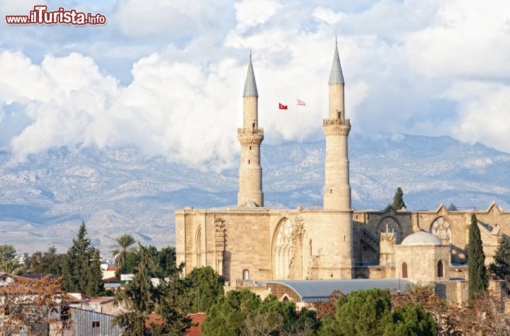 Immagine La moschea di Selimiye a Nicosia era la Cattedrale di Santa Sofia della capitale di Cipro - © Kirill__M / Shutterstock.com