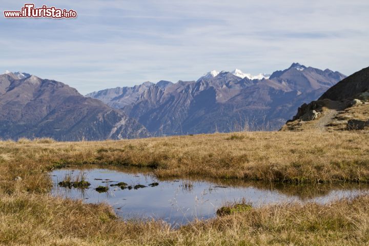 Immagine Un lago a 2100 m di altitudine: in trekking sulle Alpi Sarentine in Alto Adige- © Eder  / Shutterstock.com