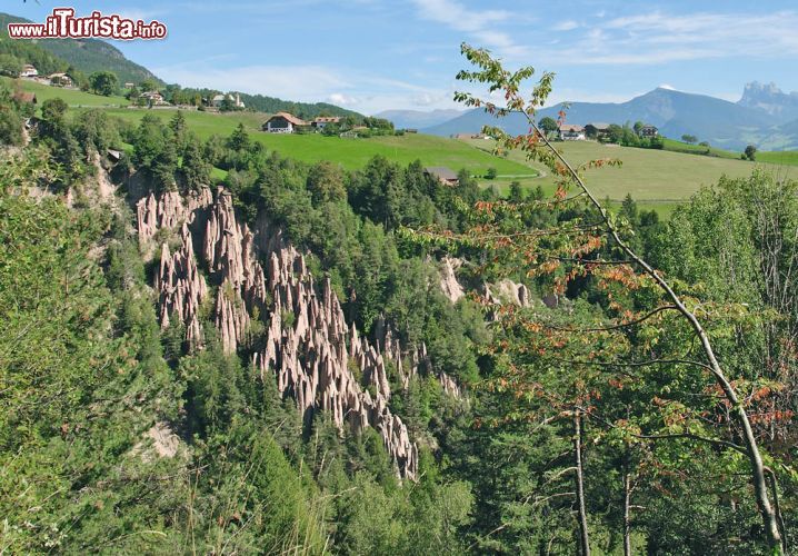 Immagine Le erosioni del suolo a Renon altopiano Alto Adige - © travelpeter / Shutterstock.com