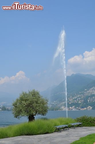 Immagine Lugano, il fiotto  della fontana del Lago