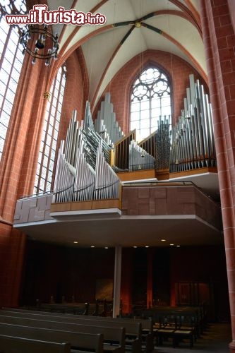 Immagine Organo all'interno del duomo di Francoforte (Frankfurter Dom) in Germania (Assia)