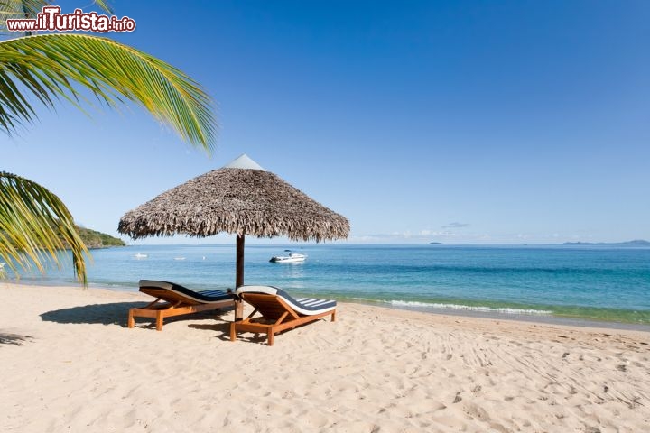 Immagine Il paradiso nei tropici: la spiaggia bianca di Nosy Be è considerata una delle più belle del Madagascar - © Pierre-Yves Babelon / Shutterstock.com