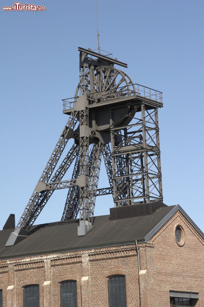 Immagine Particolare del Gneisenau Colliery Shaft a Dortmund, Germania: risalente al 1885,  è il più antico motore in acciaio della regione della Ruhr.