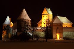 Castello di Trakai a Natale, Lituania - © Alexey Goosev / Shutterstock.com