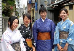 Donne giapponesi con kimono - Foto di Giulio Badini