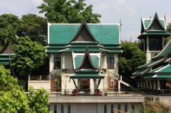 Nella parte più antica di Phuket si incontrano ancora gli edifici tradizionali, coi tetti spioventi e colorati - © Gina Smith / Shutterstock.com