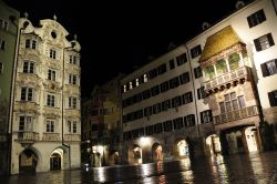 La piazza del Tettuccio d'Oro a Innsbruck ...
