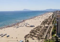 Playa de Gandia - La enorme spiaggia si trova sulla costa orientale della Spagna, nella regione della Comunita Valenciana - www.gandia.org
