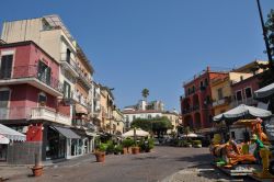 Pozzuoli,Campania: sulle vie del centro storico