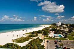 Siesta Key's la splendida spiaggia di Sarasota in Florida (USA) è considerata la più bella delgli Stati Uniti d'America, e una delle migliori del mondo - © Ruth Peterkin ...