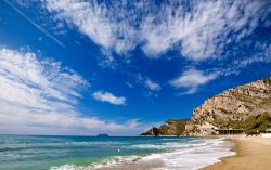 Una delle belle spiagge che si aprono  a nord-ovest del promontorio di Gaeta e che rimangono a sud di Terracina. Il lido più celebrato è quello di Serapo, mentre chi cerca ...