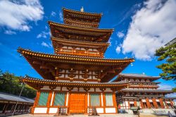 Architettura dello Yakushi-ji Temple a Nara, Giappone. Si tratta del tempio principale della setta Hosso ed è dedicato al Buddha della medicina.
