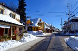 Baie-Saint-Paul: è una cittadina della regione dello Charlevoix che conta circa settemila abitanti e che sorge alla confluenza tra il fiume Gouffre ed il San Lorenzo. Negli ultimi anni ...
