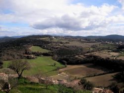 Belvedere di Amelia, con panorama delle colline in provincia di Terni, in Umbria.