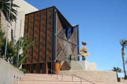 L'edificio del Centro Atlantico de Arte Moderno, Las Palmas de Gran Canaria (isola di Gan Canaria, Spagna).