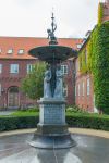 Una fontana nel centro di Aalborg, la quarta città per dimensioni della Danimarca - foto © Arth63 / Shutterstock.com