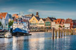 Il porto di Husum si trova a pochi km da Kiel sulla costa occidentale dello Jutland - © canadastock / Shutterstock.com